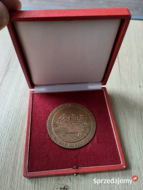 Medal Cegiełka na budowę Żaglowca Dar Młodzieży Poznań