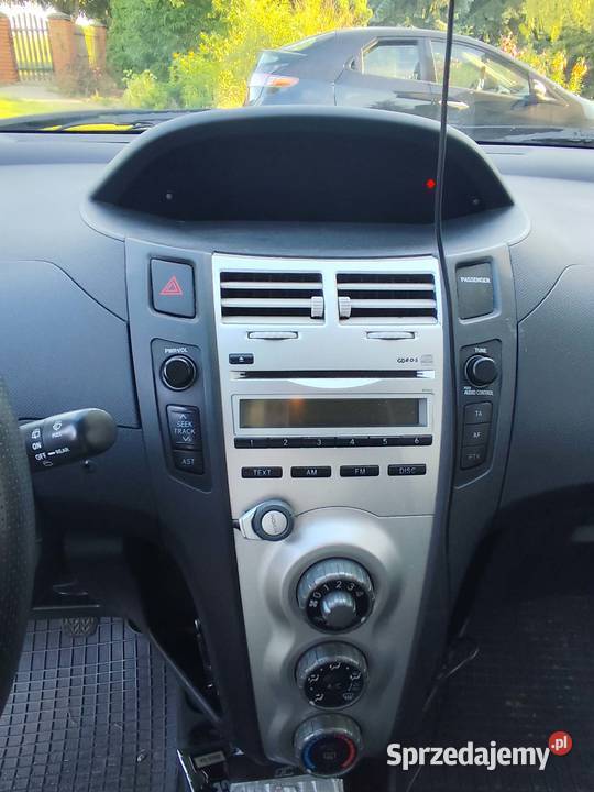 Toyota Yaris 14 D4D 2008r Wola Przybysławska