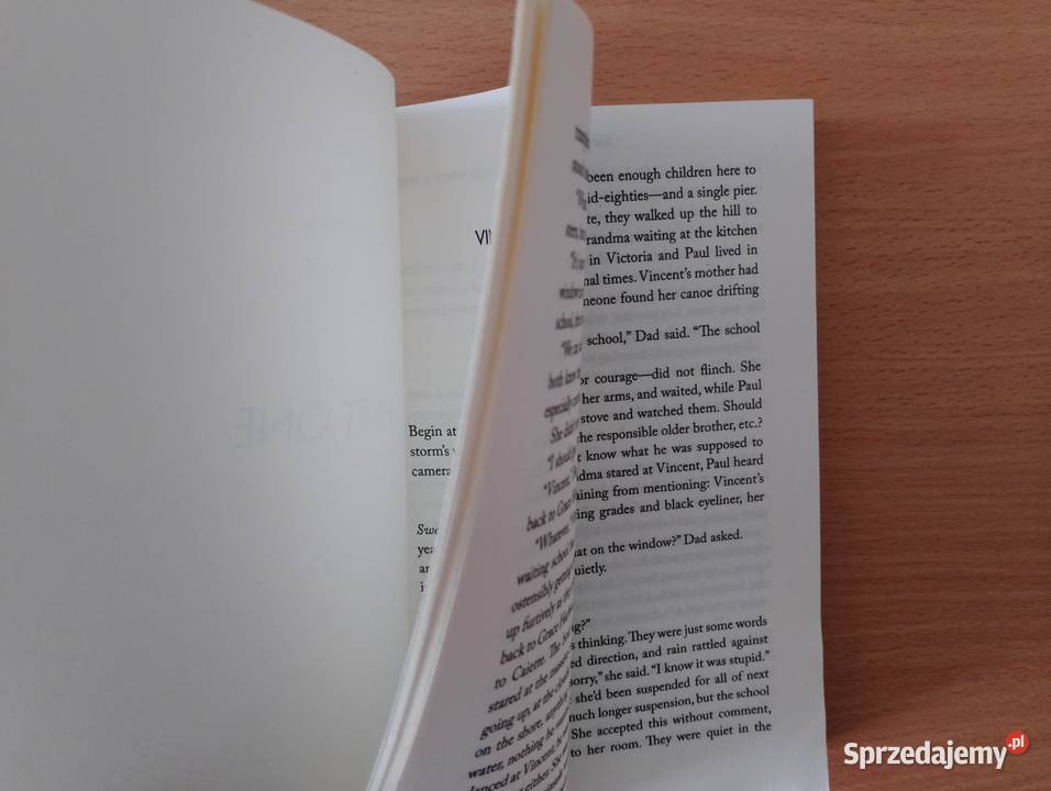 KSIĄŻKA anglojęzyczna The Glass Hotel E Mandel Złotniki