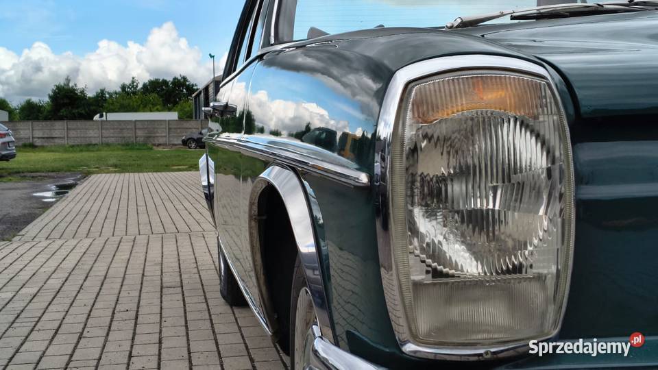 MercedesBenz W115 200 1970 I Seria Butelkowa szyberdach Zgierz