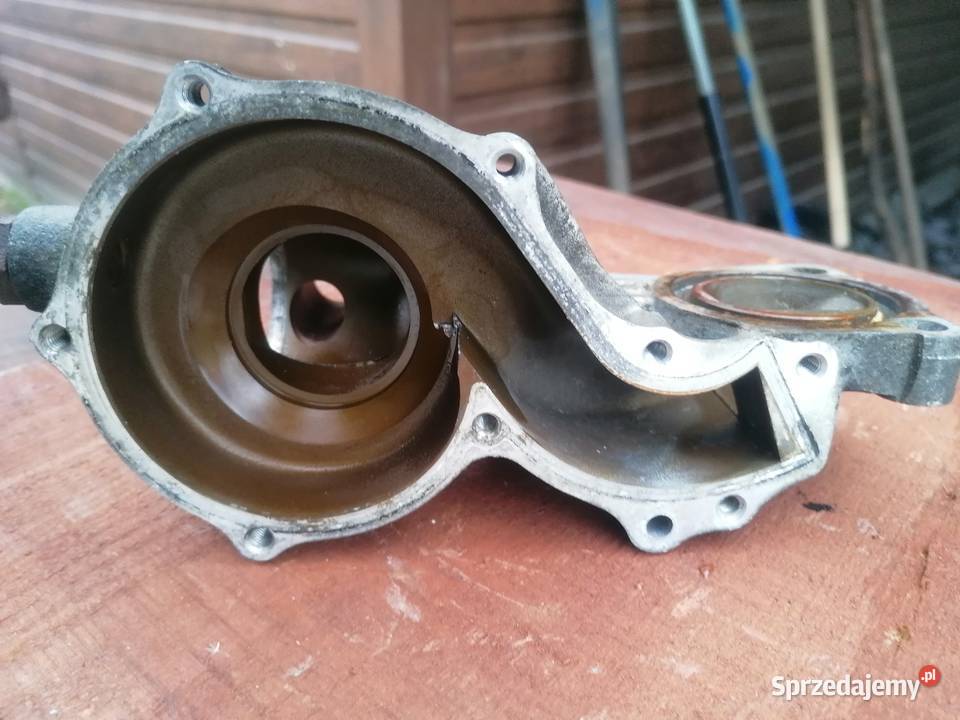 Audi a4 b5 18 ADR Obudowa pompy wody Jędrzychów sprzedam