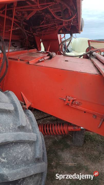 Kombajn zbożowy Bizon Super 1989r Węchadłów