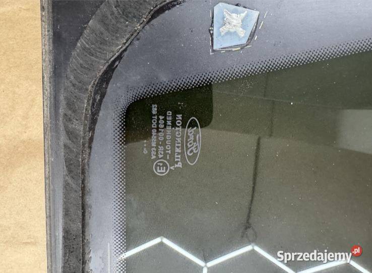 Tylnie szyby ford s lewa i prawa Limanowa