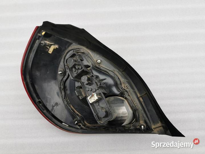 Lampa Prawy Tył Tylna Prawa Nissan Almera N16 Wyszków