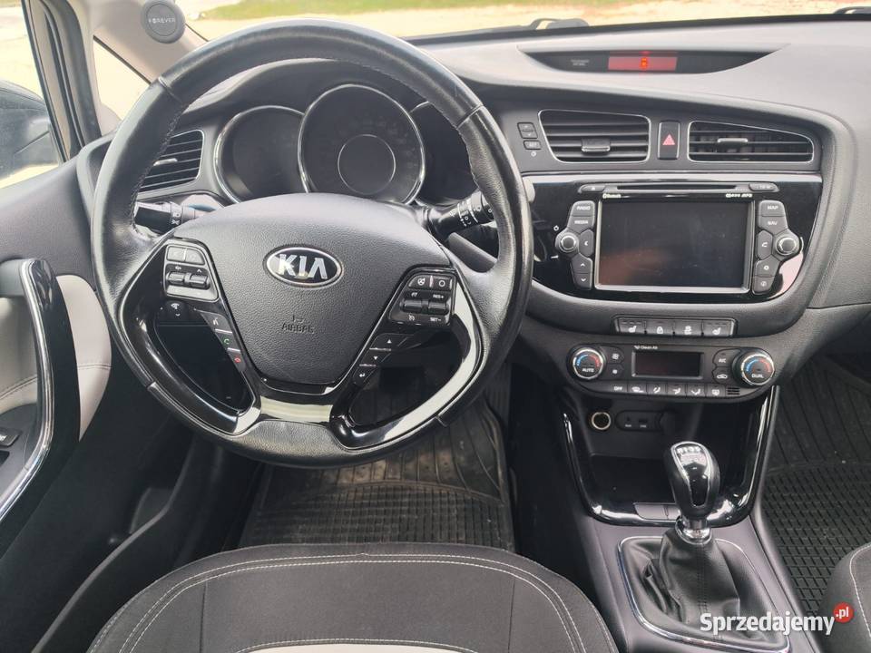 KIA CEED JD Niestachów