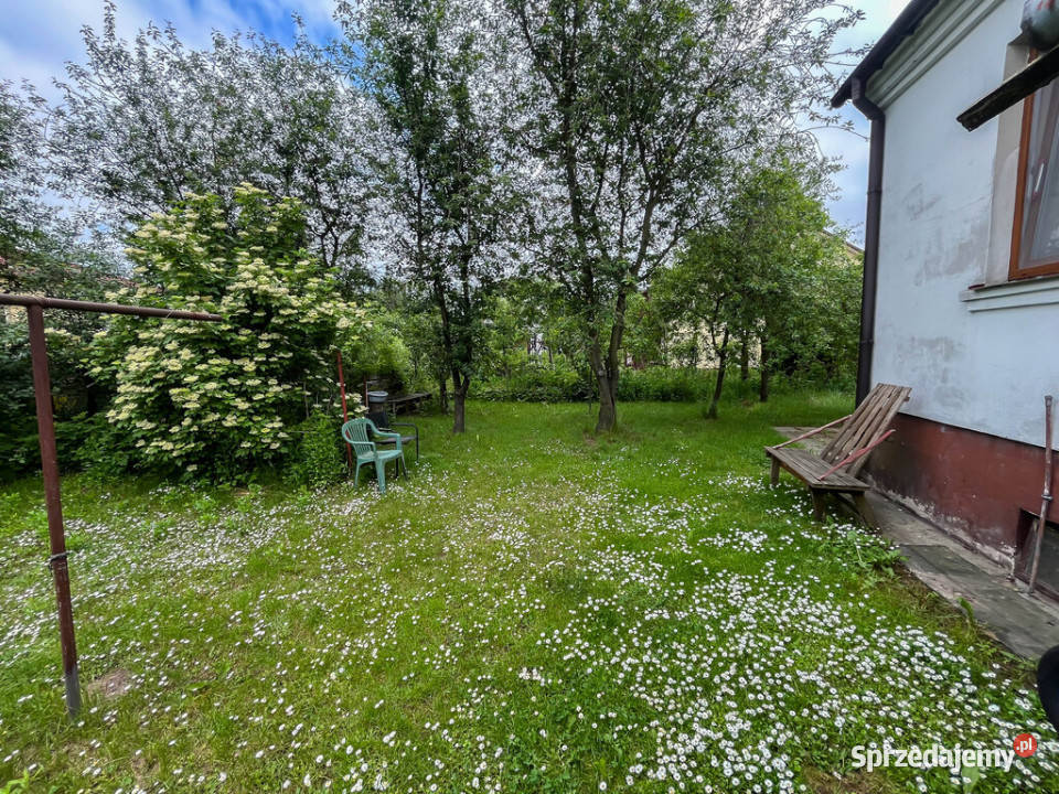 Przytulny dom 92m2 działka 766m2 Ćmielów Sprzedaż