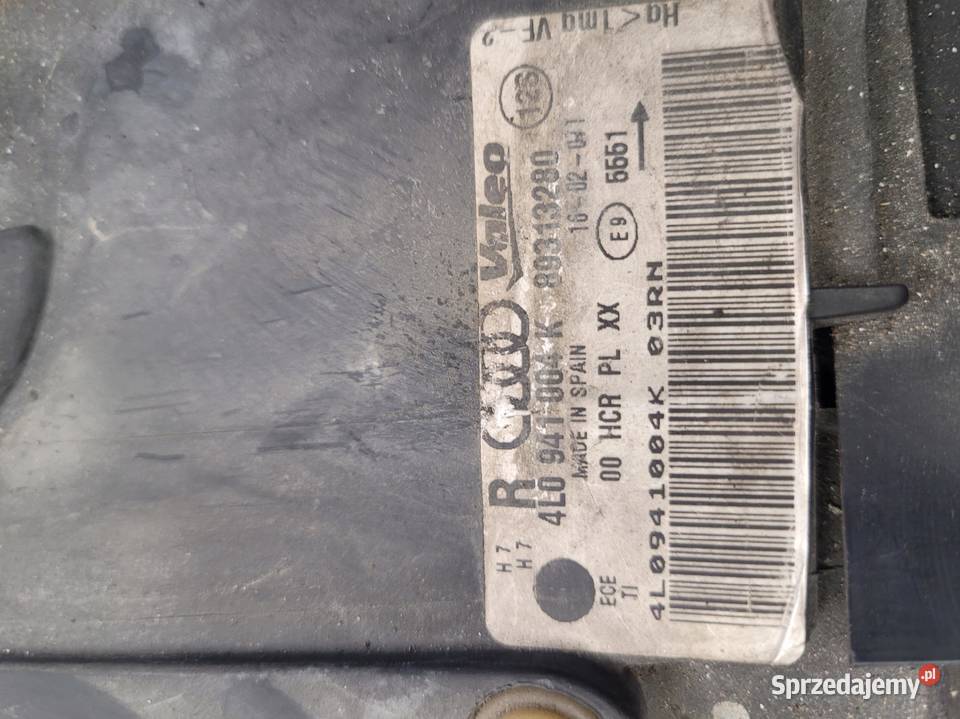 REFLEKTOR PRAWY ZWYKŁY AUDI Q7 4L 4L0941004K UK osobowe Przystajń