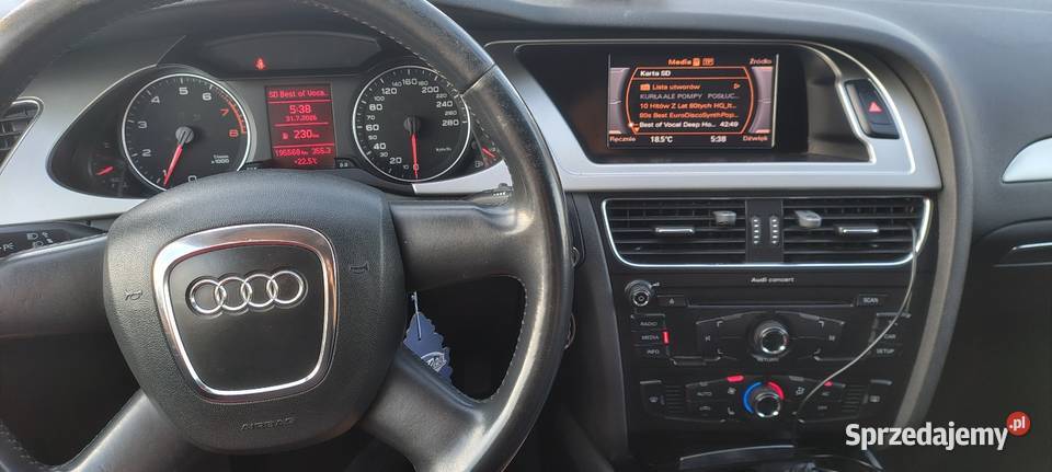 Sprowadzony Audi A4 B8 2011r Serwisowany NOWY nieuszkodzony Wałdowo Szlacheckie
