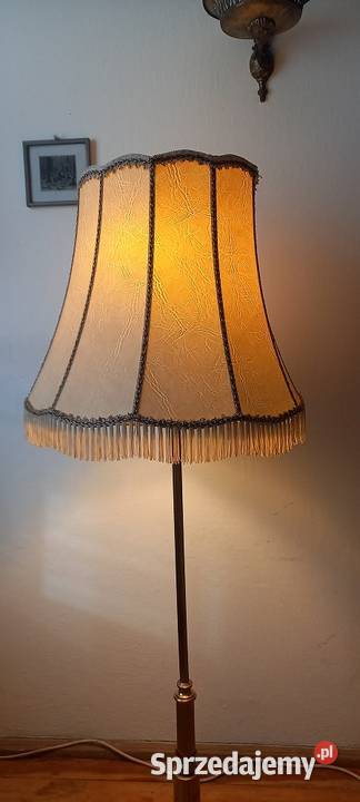 Mosiężna lampa podłogowa z abażurem Skierniewice