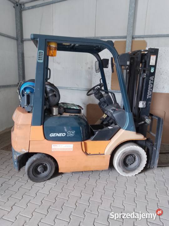 Wózek widłowy TOYOTA 427FG15 Kutno