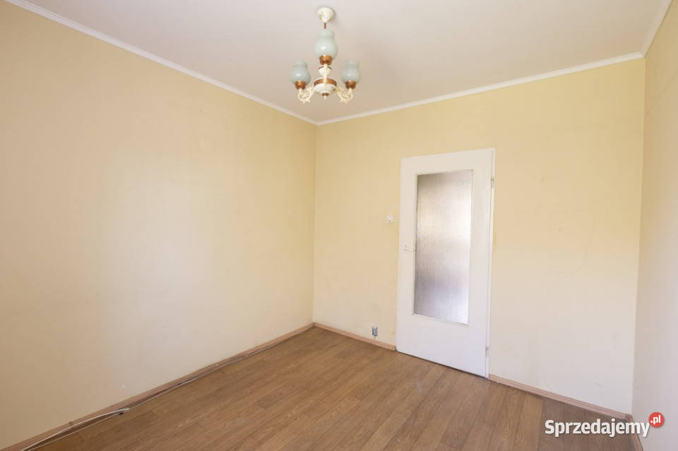 3 pokoje 55 m Balkon 1 piętro piwnica Piękny Bielawa sprzedam