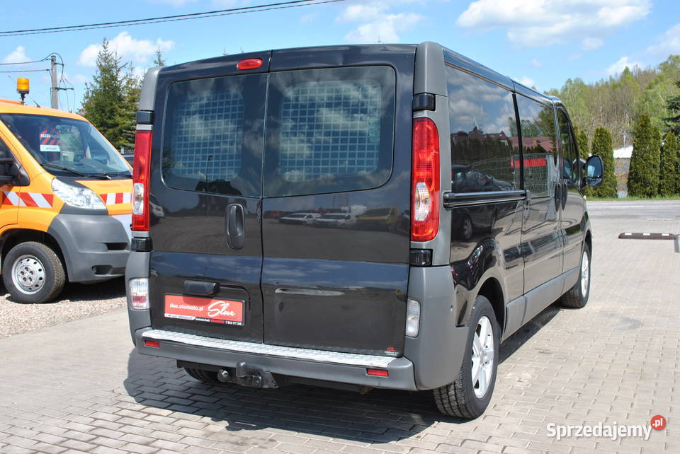 Renault Trafic Long Długi Brygadówka 6 Miejsc nieuszkodzony