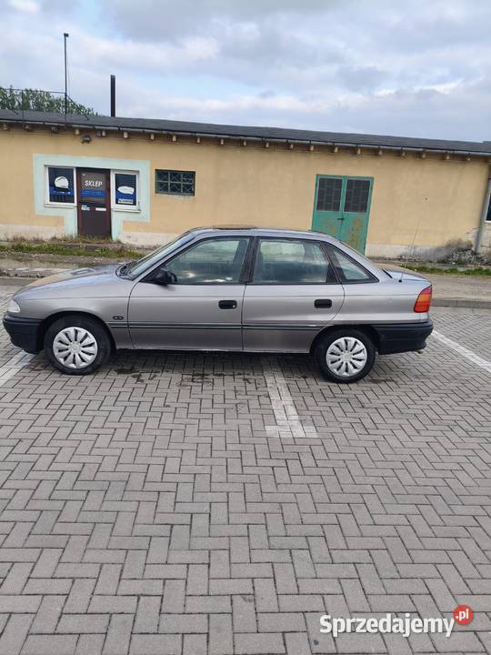 Astra 18 90 BG Automat super autko na dojazdy i 312000km Motoryzacja Hrubieszów