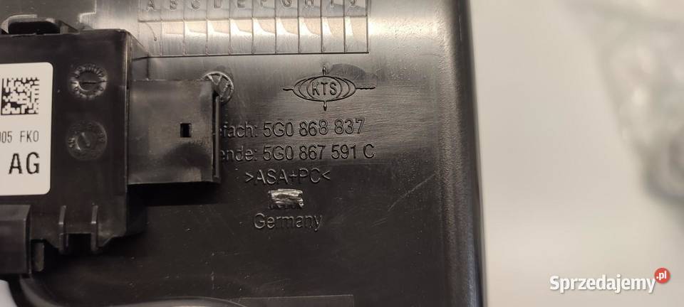 VW TIGUAN II LAMPKA PODSUFITKI 5G0868837