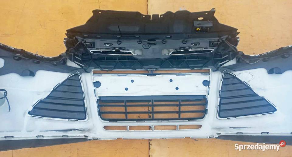FORD FOCUS MK3 KOMBI 2014 RP ZDERZAK PRZÓD mazowieckie Radom