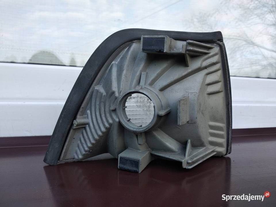 BMW E36 kierunkowskaz kierunek migacz lewy Fifft Kierunkowskazy łódzkie