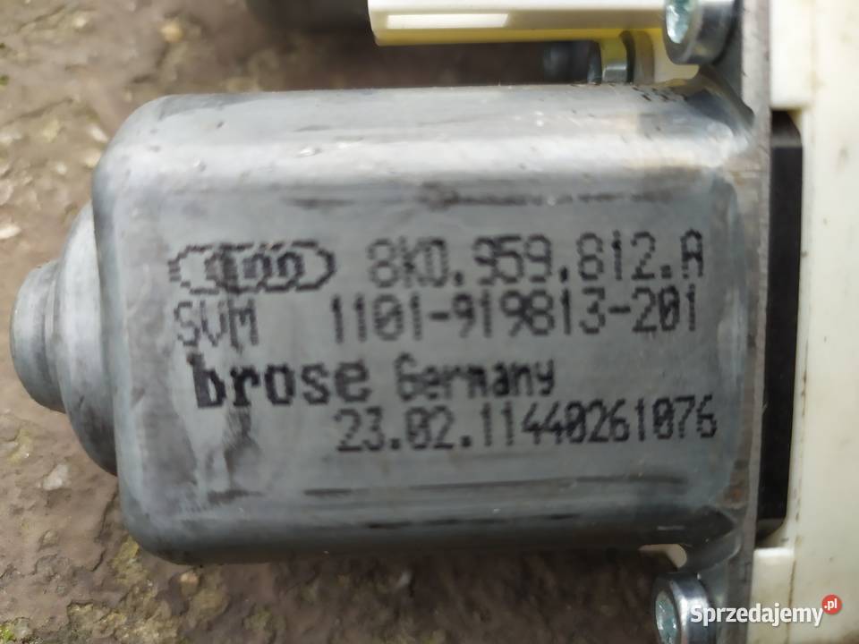 Silniczek szyby prawy tył 8K0959812A Audi Vw Radlin