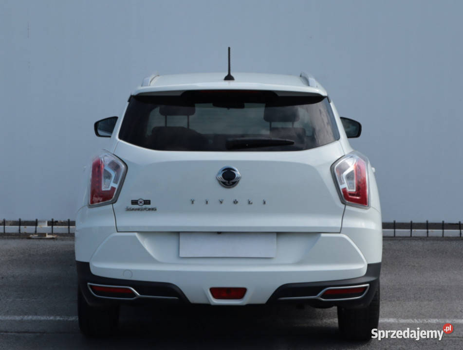 SsangYong Tivoli 16 eXGi nieuszkodzony