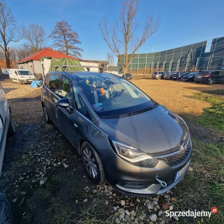 Sprzedam samochód Opel Zafira Szary Tychy