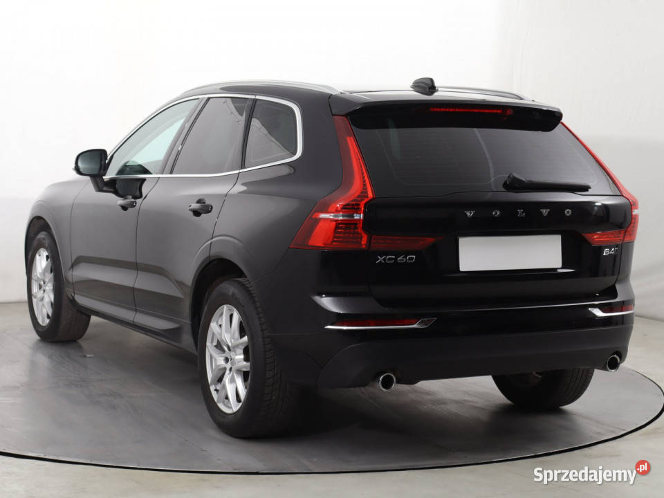 Volvo XC60 B4 AWD Rok produkcji 2019 Katowice