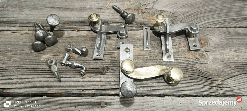 Stare okucia okienne Zabytkowa klamka okienna śląskie Sosnowiec