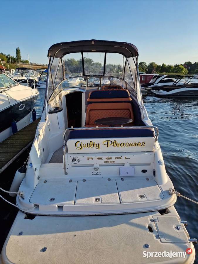 Jacht motorowy Regal 2665 81 Volvo Penta Duodrop Rok produkcji 2002