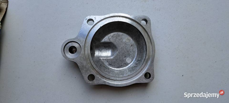 Pokrywa dekiel 9942190 FIAT LANCIA ALFA ROMEO osobowe Silniki i osprzęt Luzino