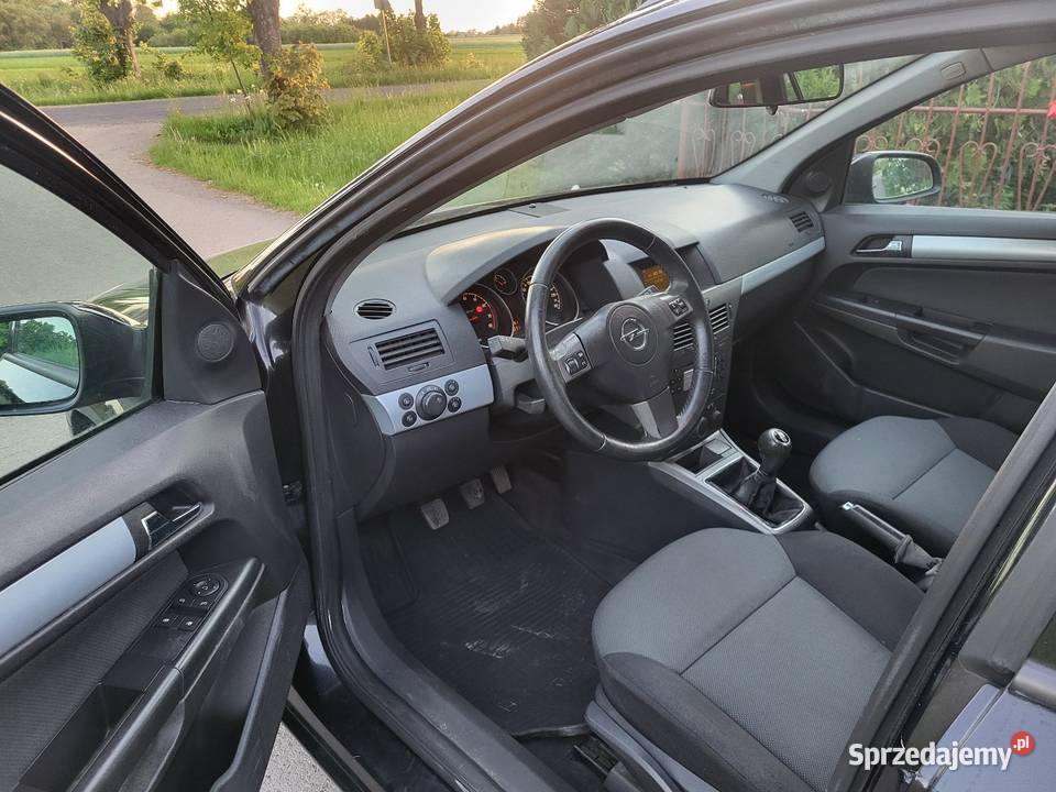 Astra III Klima 16b Super stan