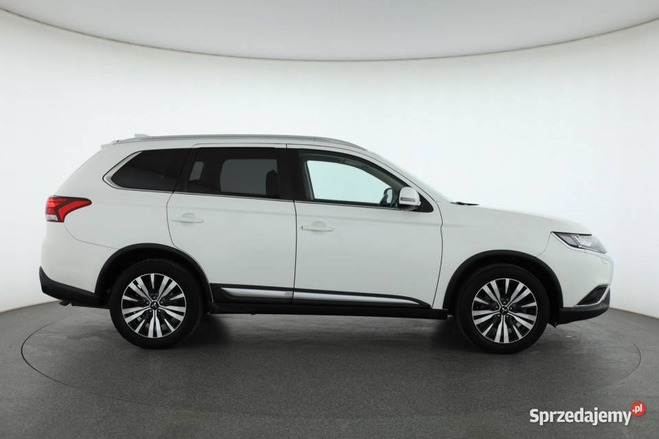 Mitsubishi Outlander 20 nieuszkodzony Piaseczno sprzedam