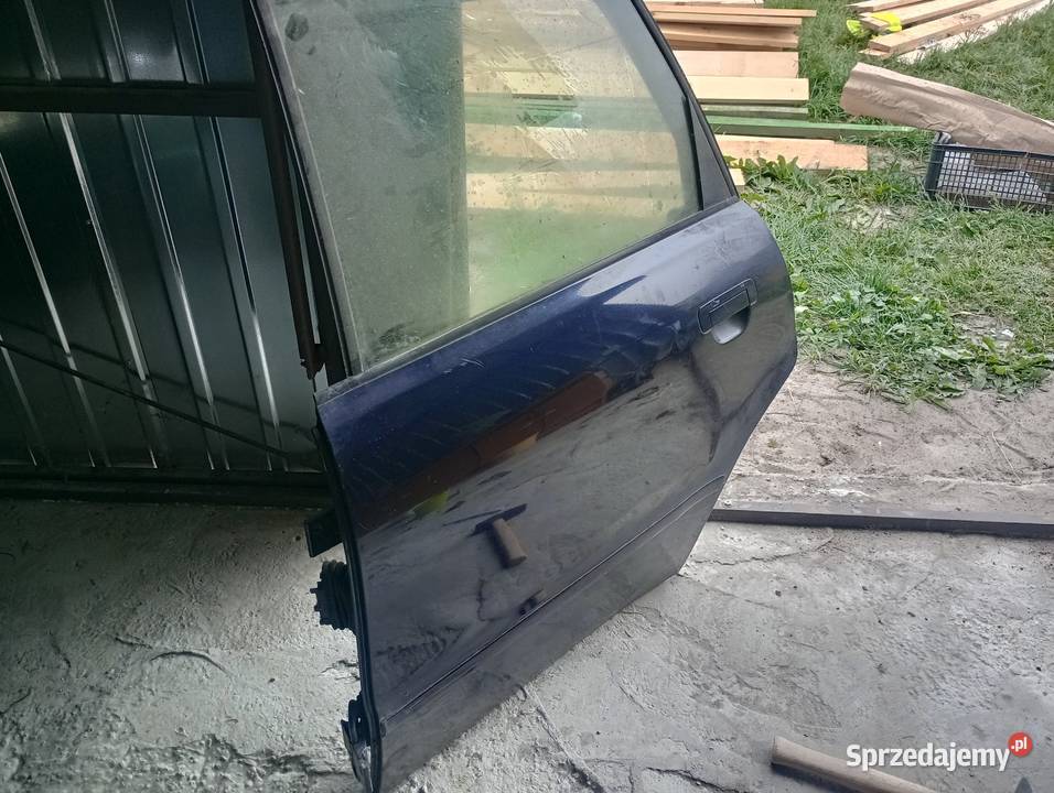 Drzwi lewy tył z ramką szyby a4 B5 Avant LZ5L Siedliszcze-Kolonia