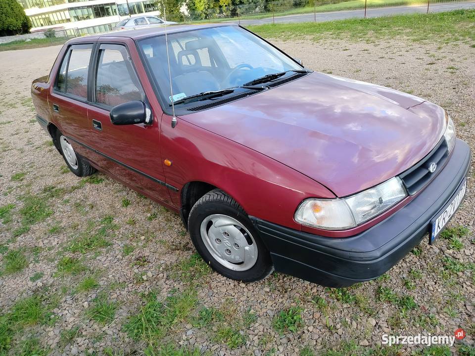 Hyundai Pony 15 LPG sedan ładny i zdrowy nieuszkodzony małopolskie Morawica sprzedam