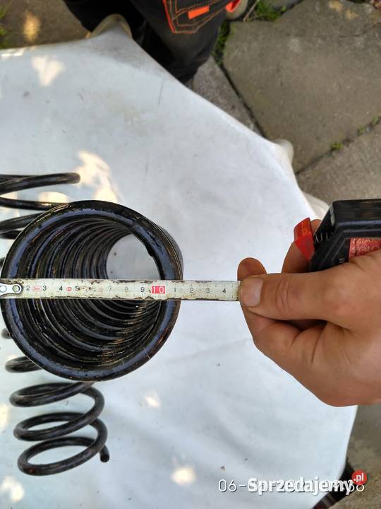 SPRĘŻYNY TYLNE E32 730 V8 ODNOWIONE ORYGINALNE Części samochodowe Piotrków Trybunalski