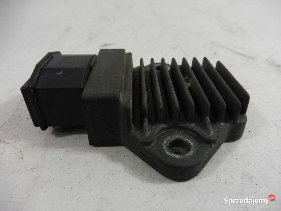 Honda CB 500 regulator napięcia 03r A743