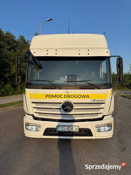 Mercedes Atego 1023 Autolaweta na dwa auta Pomoc świętokrzyskie Ostrowiec Świętokrzyski