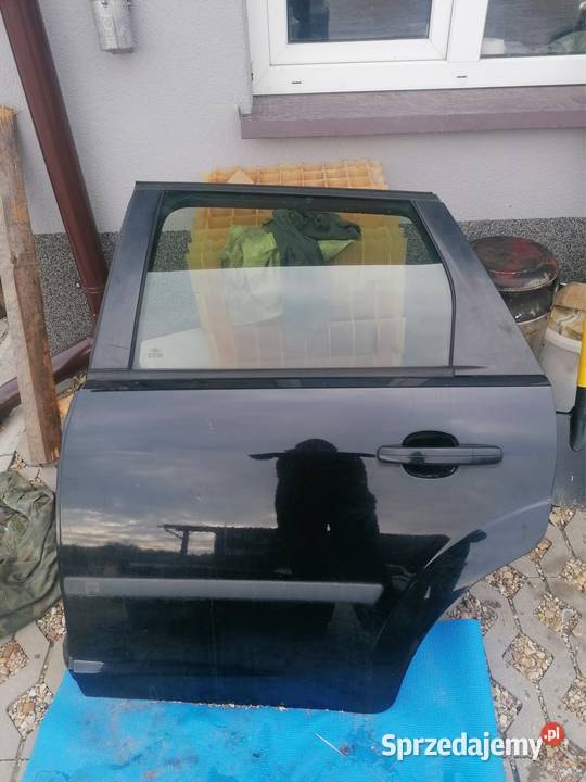 Drzwi lewe kierowcy pasażera do focus 2008r