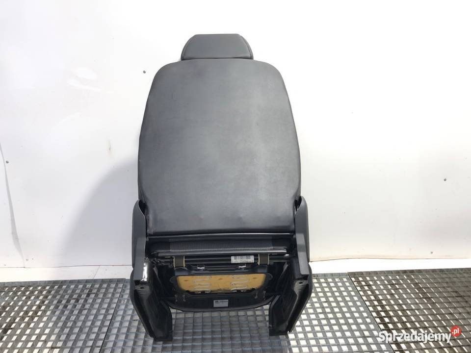 FOTEL PRAWY PRZÓD VW CRAFTER 30 50 Hatchback