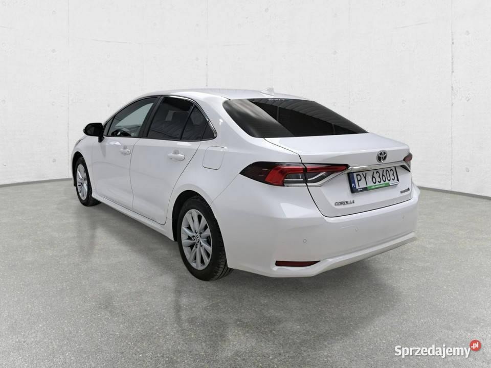 Toyota Corolla Seria E16 2012 Komorniki