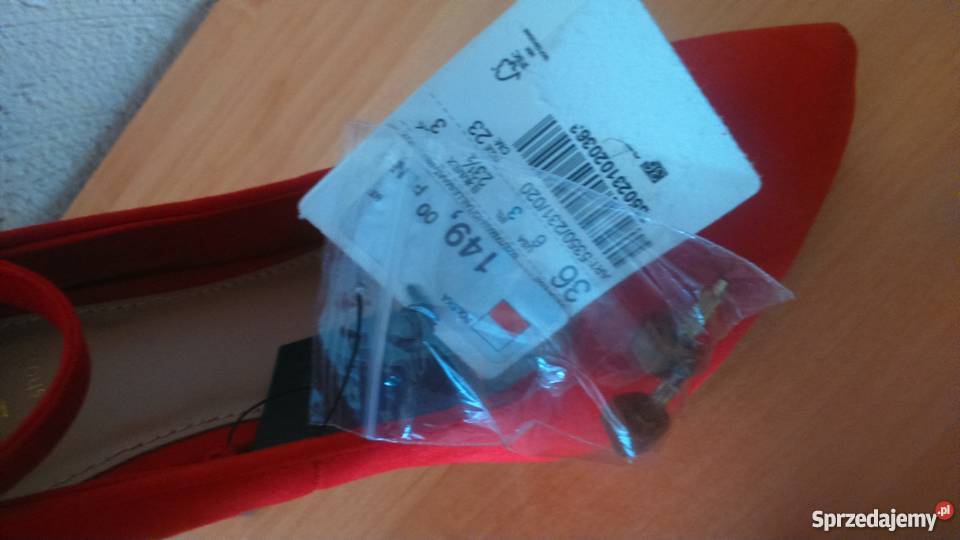 Czerwone szpilki szpic Bershka Czółenka Giżycko