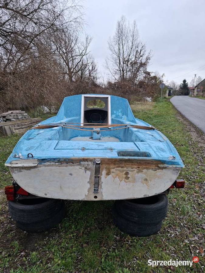 Łódka kabinowa 6 metrów długości z przyczepką Łodzie i motorówki sprzedam