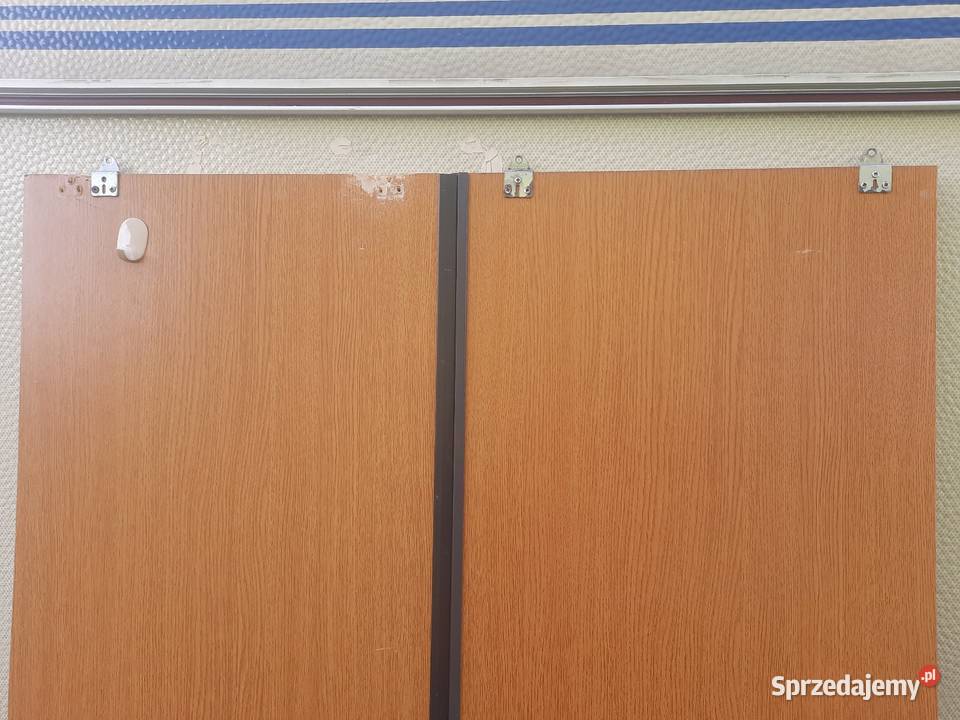 Drzwi przesówne do przyczepy kempingowej kampera