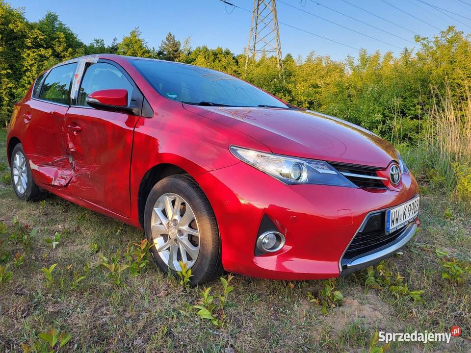 Toyota Auris 13r 16 benzyna benzyna Kłobuck