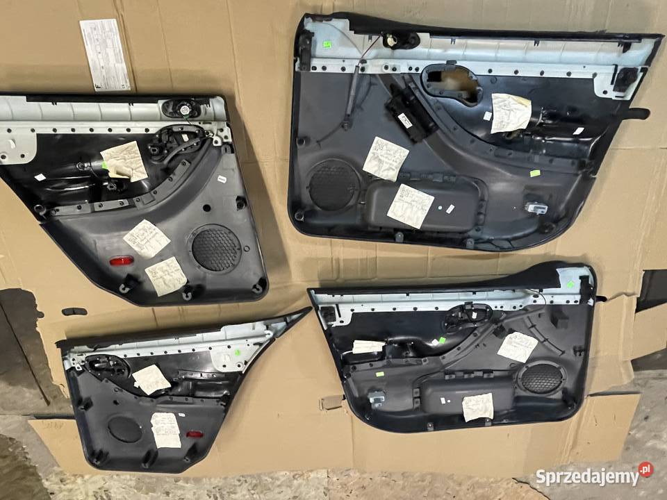 Sprzedam boczkitapicerke leon 1