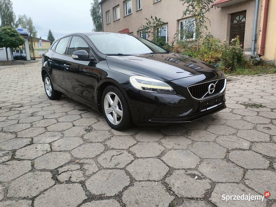 Świeżo sprowadzone V40 Diesel 2017 Dębica