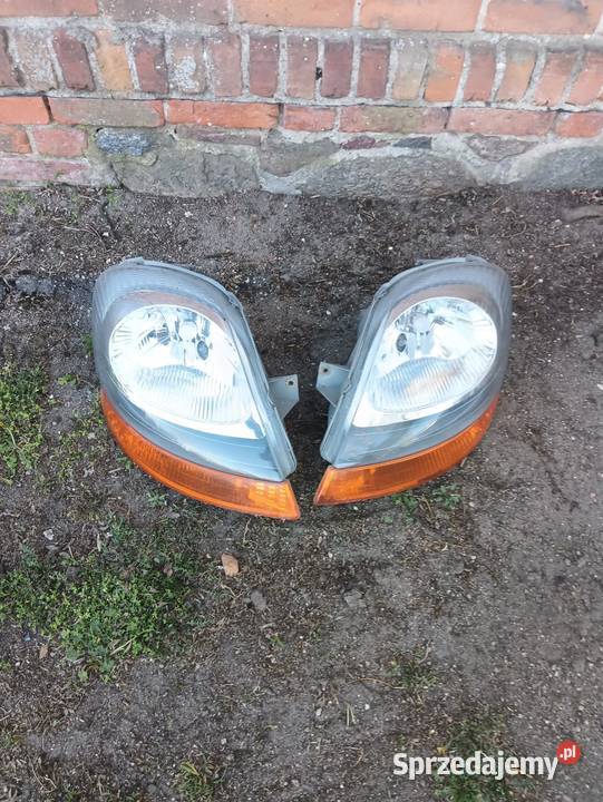 Lampy Trafic Vivaro Primastar komplet kompletne Poniec