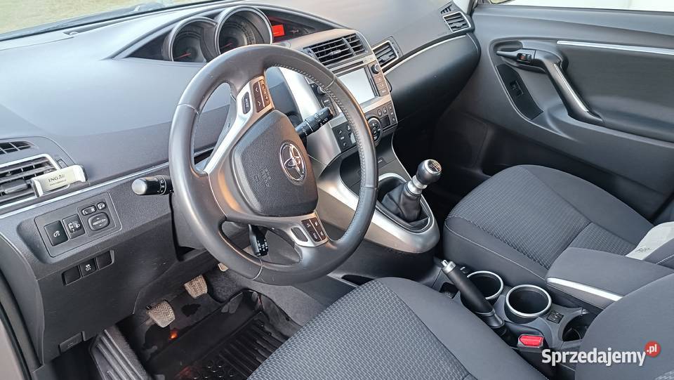 Toyota Verso 16 D4D 150 przebieg Zdzieszowice