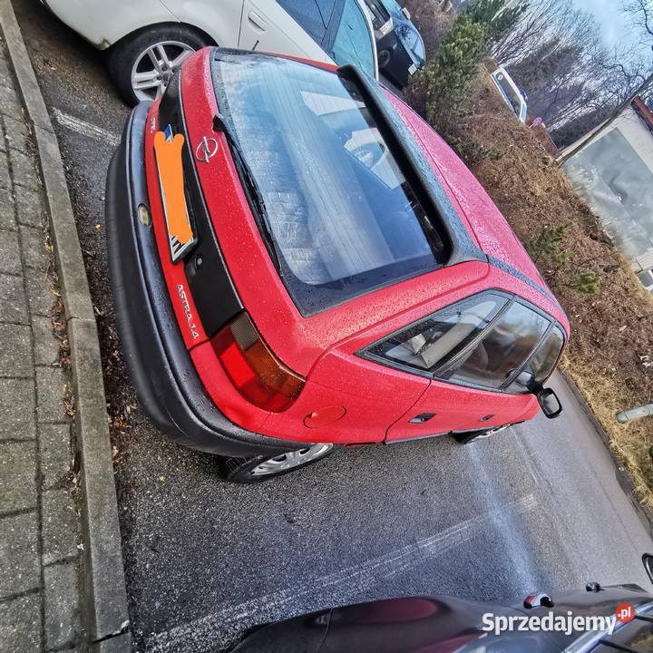 Ładny opel Astra 14 gaz lpg tanio sprzedam