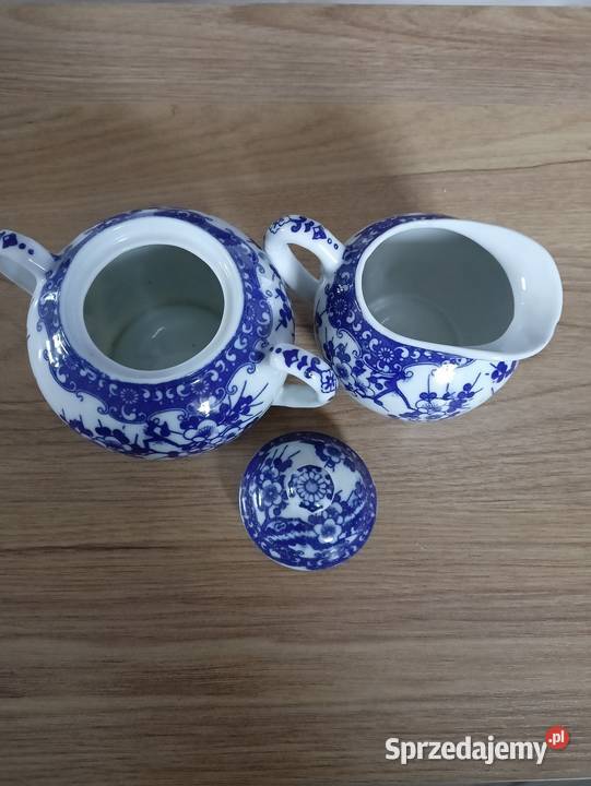 Dzbanek i cukierniczka porcelanowa Dzbanki, karafki i mleczniki Limanowa sprzedam