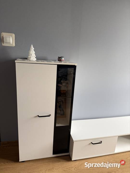 Sprzedam szafkę RTV 1 wiszącą i stojąca Osie
