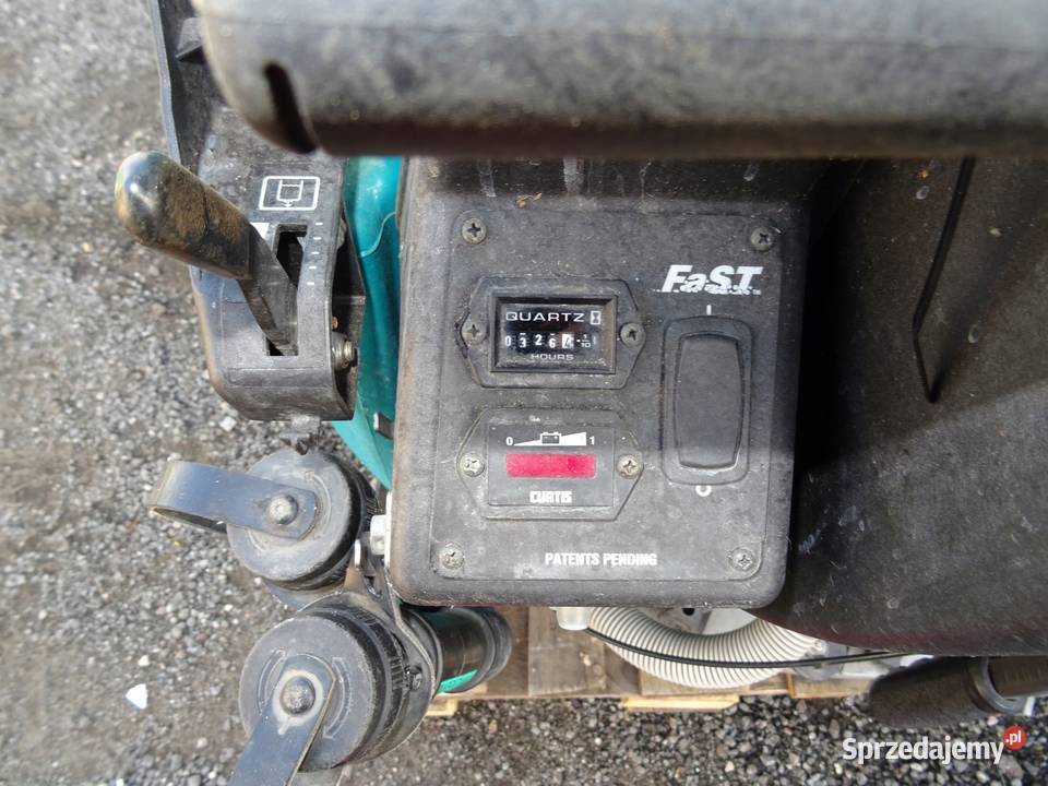 SZOROWARKO CZYSZCZARKA TENNANT 5680 Pozostałe Wąchock