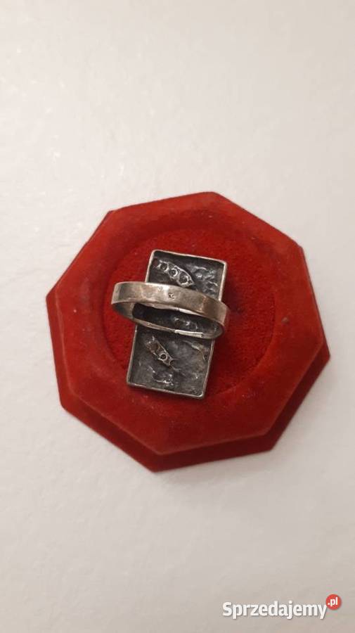 pierścionek srebrny z cyrkoniami Pierścionki Radom